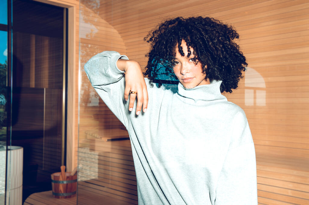 vanessa-cocoon-ring-sauna-2.jpg