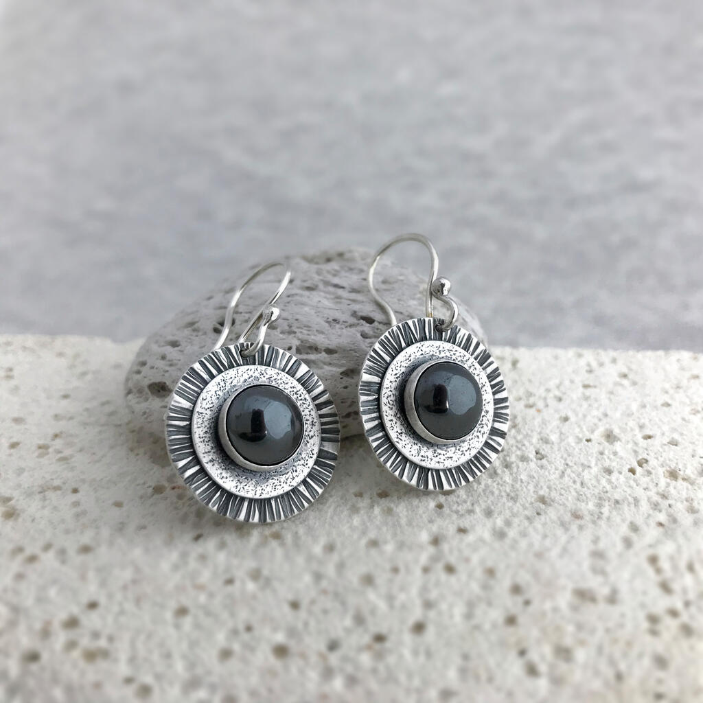 danglesround1a-jpg-1623152018.jpg