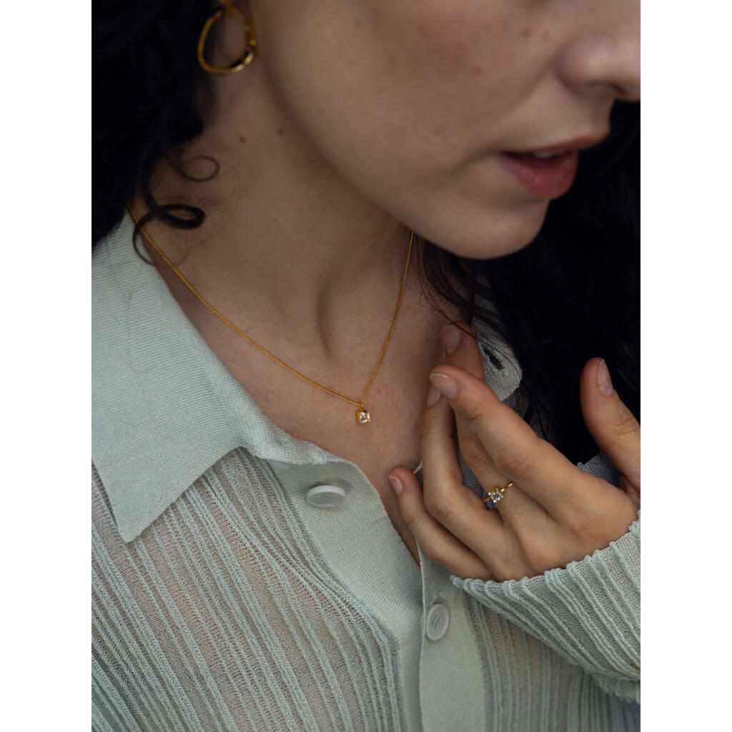 studio-collect-eternal-necklace-crystal-1.jpg